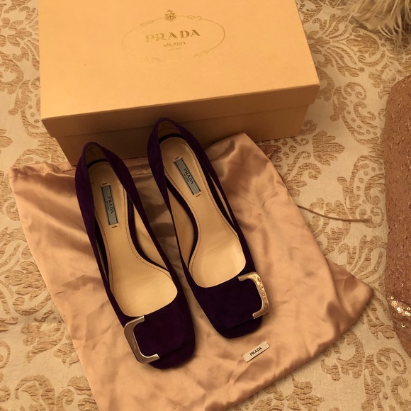 PRADA💜purple block heels! In like new condition, these are beautiful shoes!❤️ - Picture 4 of 6